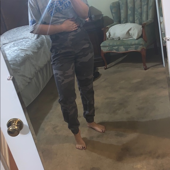 Ultra High Rise grey Camp Joggers - Picture 2 of 4